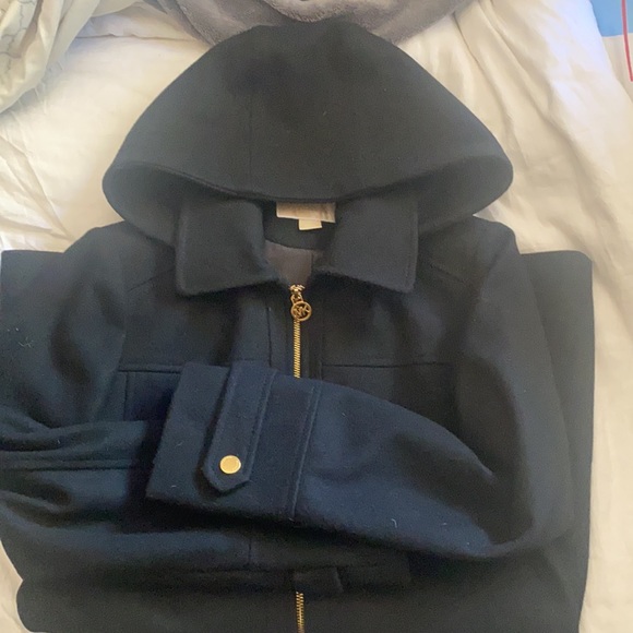 Michael Kors hooded wool jacket. Zipper closure - Picture 2 of 12